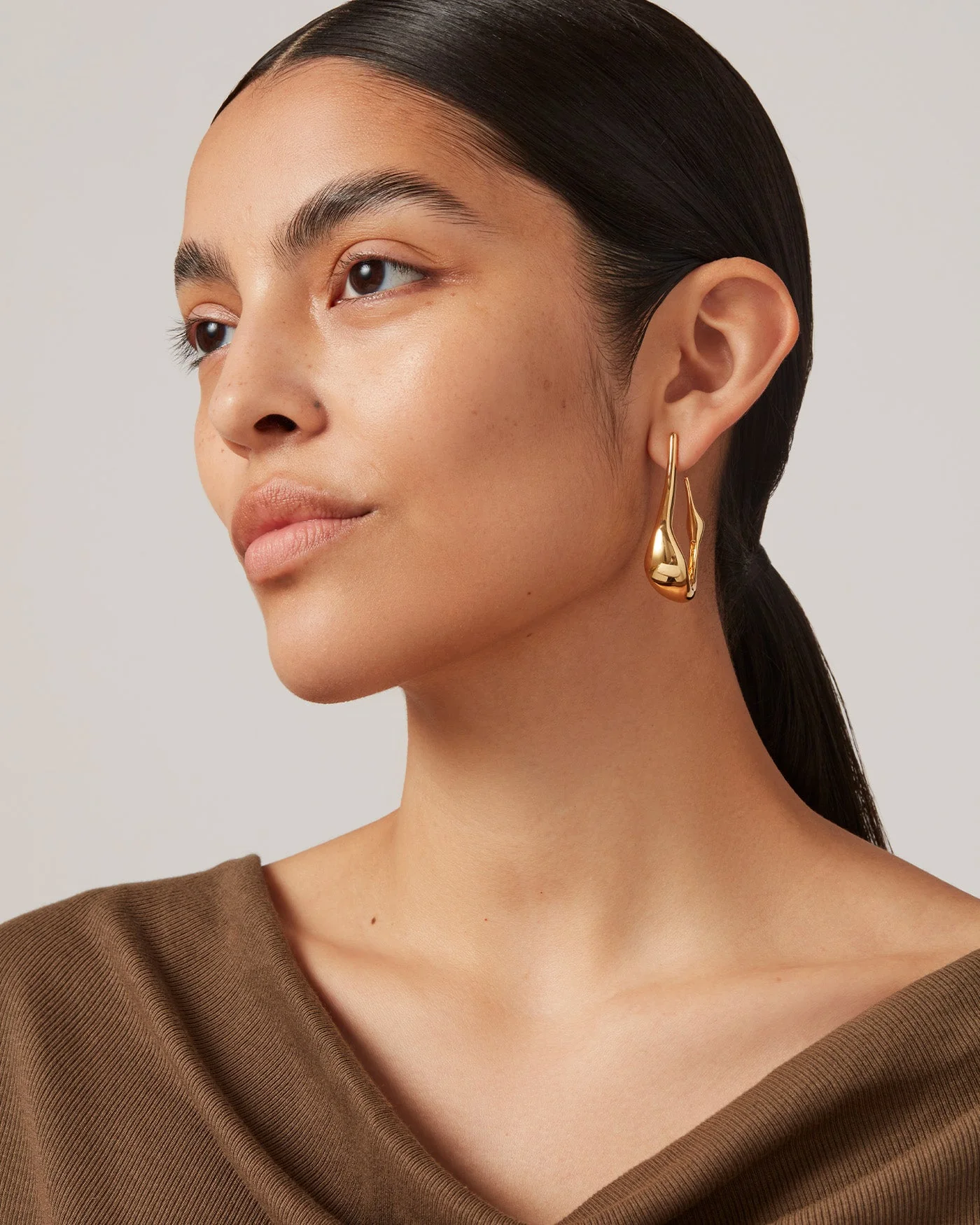 Colette Hoop Earrings - Medium - Image 2
