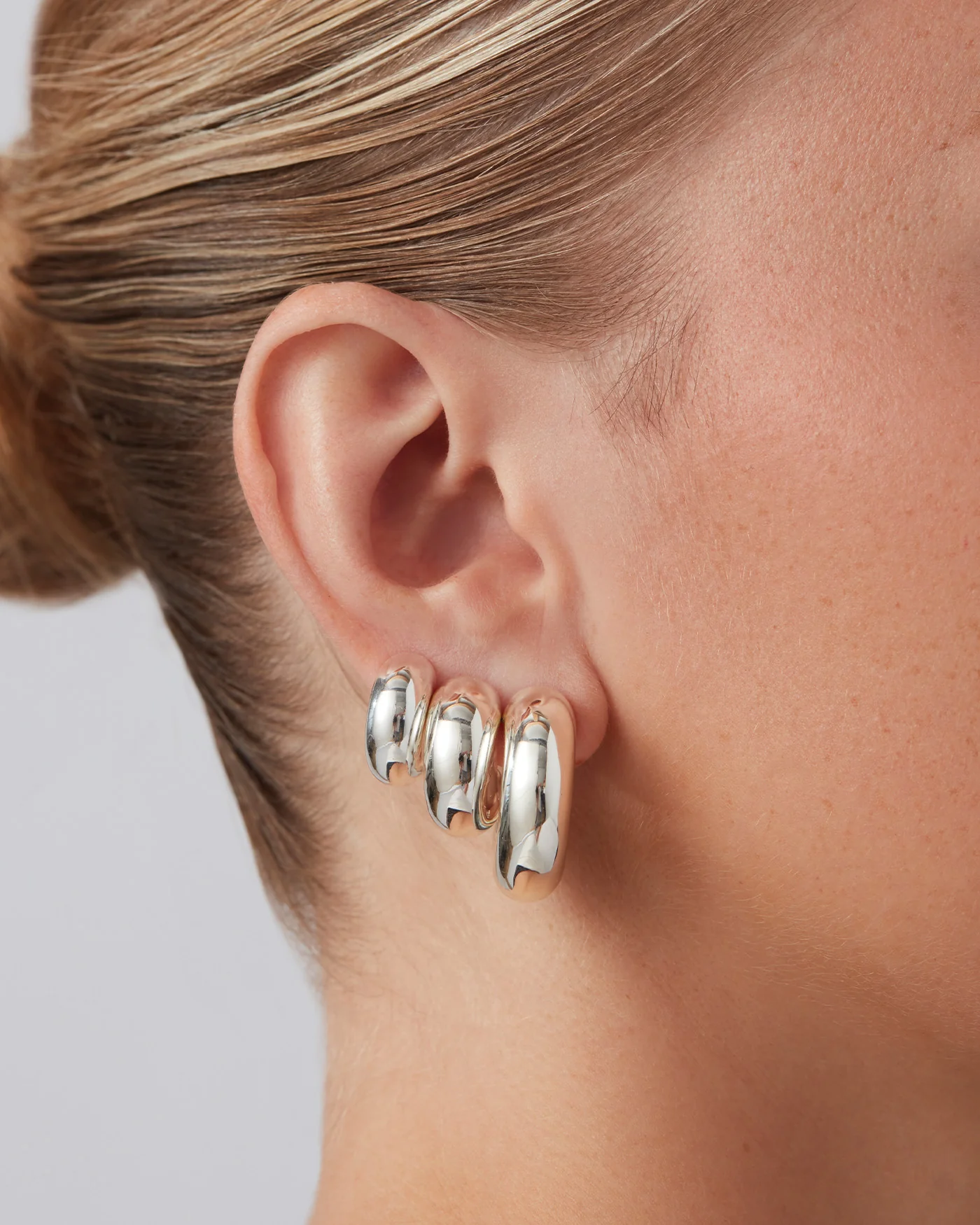 Tome Hoops - Large - Image 4